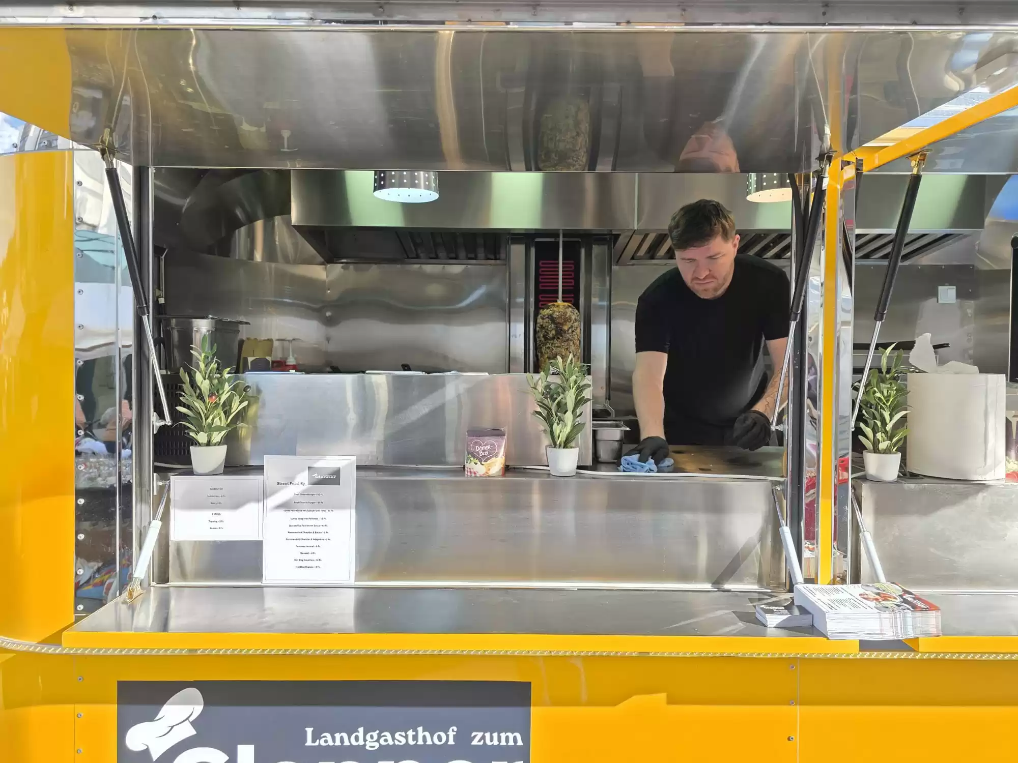 fc3e3a99-efb7-40d6-ad86-93920620a289